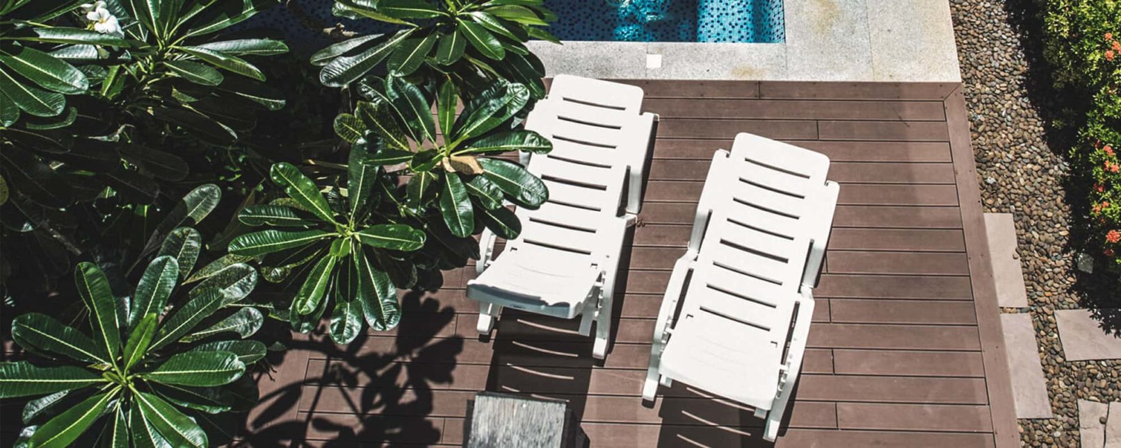 Weekend Villa Logo design